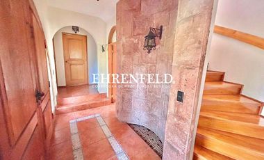 Las Cinerarias. Bosque de Montemar. Amplia casa.