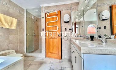 Las Cinerarias. Bosque de Montemar. Amplia casa.