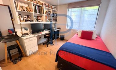 HERMOSO DEPARTAMENTO CON PEQUEÑO ANTEJARDÍN Y TERRAZA