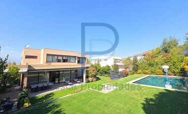 CASA MEDITERRÁNEA COMO NUEVA EN CONDOMINIO LOS BRAVOS