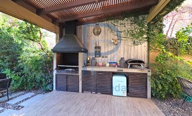 CASA MEDITERRÁNEA COMO NUEVA EN CONDOMINIO LOS BRAVOS