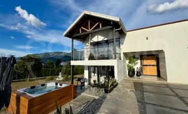 ARRIENDO de CASAS en ENVIGADO