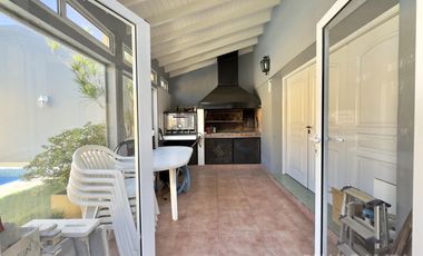 CASA ALQUILER FLORIDA 6 AMBIENTES JARDIN PILETA