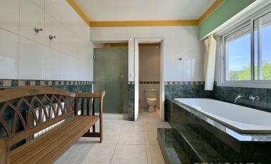 CASA ALQUILER FLORIDA 6 AMBIENTES JARDIN PILETA