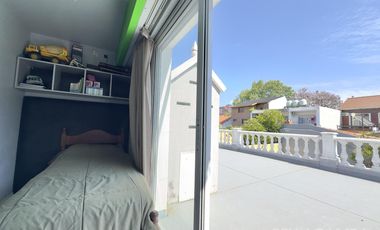 CASA ALQUILER FLORIDA 6 AMBIENTES JARDIN PILETA