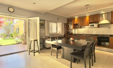 CASA ALQUILER FLORIDA 6 AMBIENTES JARDIN PILETA