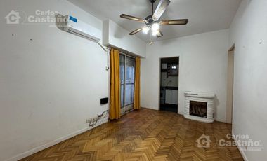 Exc. Zona, 3 Amb. en P.B ,2 Patios a 3/C de Av. Maipú.