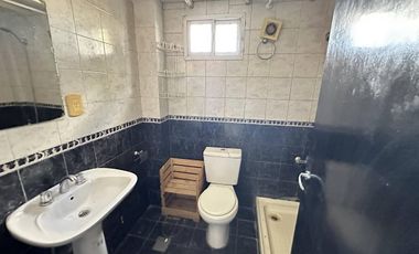 Departamento 2 ambientes en planta alta