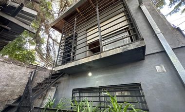 Departamento 2 ambientes en planta alta
