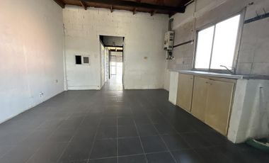 Departamento 2 ambientes en planta alta