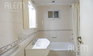 Casa en Venta en Lomas De Zamora