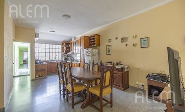 Casa en Venta en Lomas De Zamora