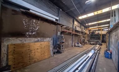 Galpón en Avellaneda-Belgrano al 1300.