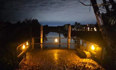 Casa en venta frente al lago | Barrio isla del Este, Tigre | Acepta permuta