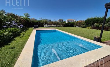Casa en VENTA y ALQUILER  en Terralagos, Canning