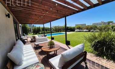 Casa en VENTA y ALQUILER  en Terralagos, Canning