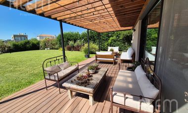 Casa en VENTA y ALQUILER  en Terralagos, Canning