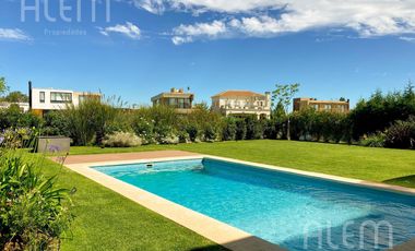 Casa en VENTA y ALQUILER  en Terralagos, Canning