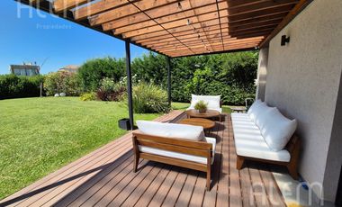 Casa en VENTA y ALQUILER  en Terralagos, Canning