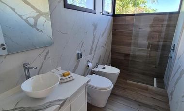 Casa en VENTA y ALQUILER  en Terralagos, Canning