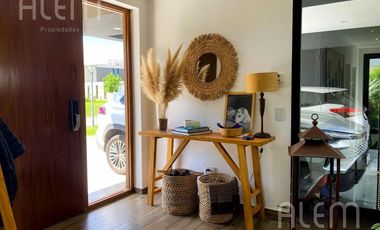 Casa en VENTA y ALQUILER  en Terralagos, Canning