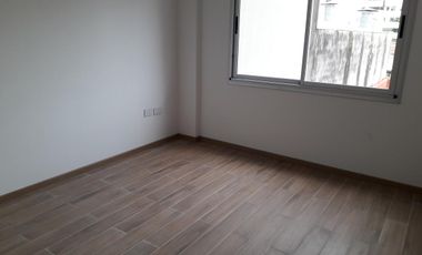 Florida Mitre - A mts. de Av. Maipú - Excelente Departamento 3 amb al Frente con amplio balcón!