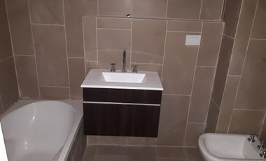 Florida Mitre - A mts. de Av. Maipú - Excelente Departamento 3 amb al Frente con amplio balcón!