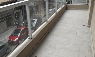 Florida Mitre - A mts. de Av. Maipú - Excelente Departamento 3 amb al Frente con amplio balcón!