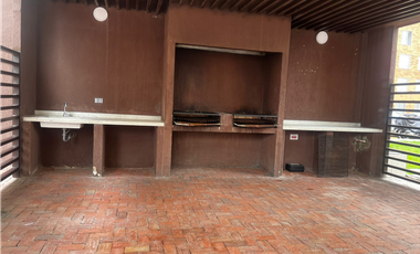 Venta de apartamento en conjunto cerrado en Madrid
