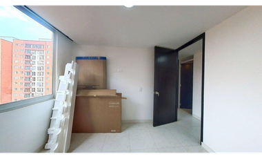 Venta de apartamento en conjunto cerrado en Madrid