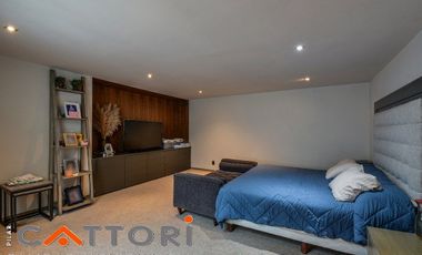 VENTA CASA EN LAS ÁGUILAS