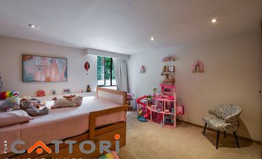 VENTA CASA EN LAS ÁGUILAS