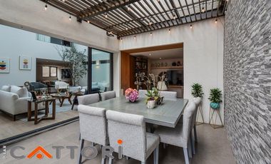VENTA CASA EN LAS ÁGUILAS