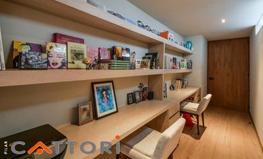 VENTA CASA EN LAS ÁGUILAS
