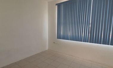 BODEGA CON OFICINAS