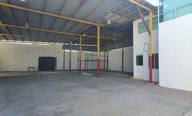 BODEGA CON OFICINAS