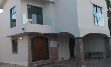 CASA EN RENTA LOMAS DEL VALLE