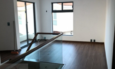 CASA EN RENTA LOMAS DEL VALLE