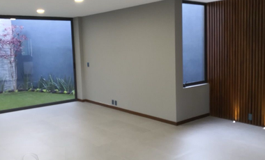 CASA EN RENTA LOMAS DEL VALLE
