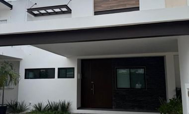 Casa en Venta, 3 recámaras, Residencial Aqua, Cancún