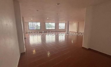 Bodega comercial en Renta en Ejido de San Cristobal, Ecatepec de Morelos JL 26-2715.