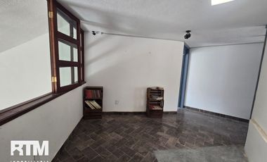 CASA IDEAL PARA OFICINAS EN RENTA EN LOMAS 4TA SECC
