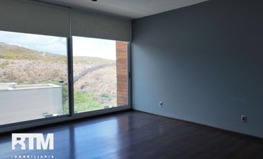 CASA EN VENTA EN LA LOMA CLUB DE GOLF
