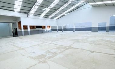 Bodega Industrial en Naucalpan de Juárez | 1,195 m2