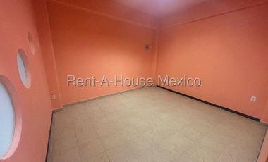 Bodega comercial en renta en San Cristóbal Centro, Ecatepec de Morelos 26-2716 MM