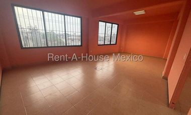 Bodega comercial en renta en San Cristóbal Centro, Ecatepec de Morelos 26-2716 MM
