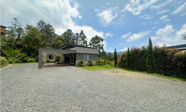 Casa en Arriendo Amoblada en Alto de Palmas