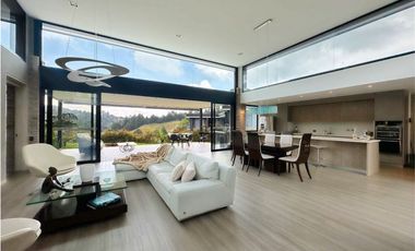 Casa en Arriendo Amoblada en Alto de Palmas
