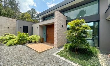 Casa en Arriendo Amoblada en Alto de Palmas