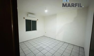 Casa en Renta de 3 Recámaras Cerca Walmart Periférico Colima